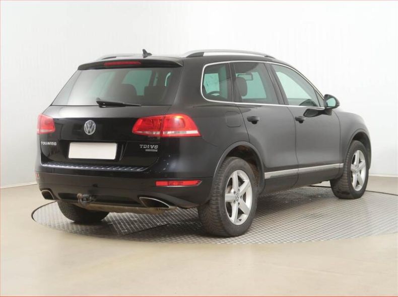 Volkswagen Touareg - hlavní fotka