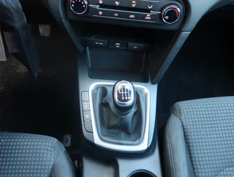 Kia Cee'd - hlavní fotka