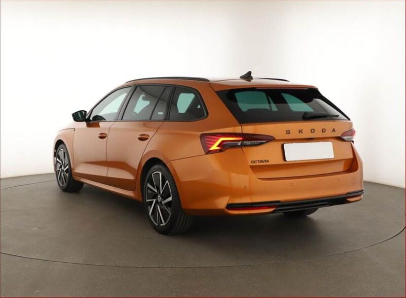 Škoda Octavia - hlavní fotka