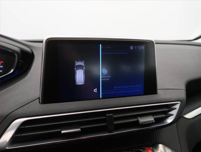 Peugeot 5008 - hlavní fotka