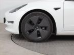 Tesla Model 3 - fotka číslo 14