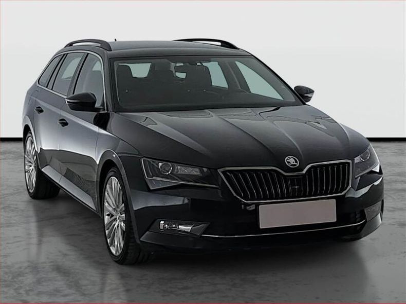Škoda Superb - hlavní foto