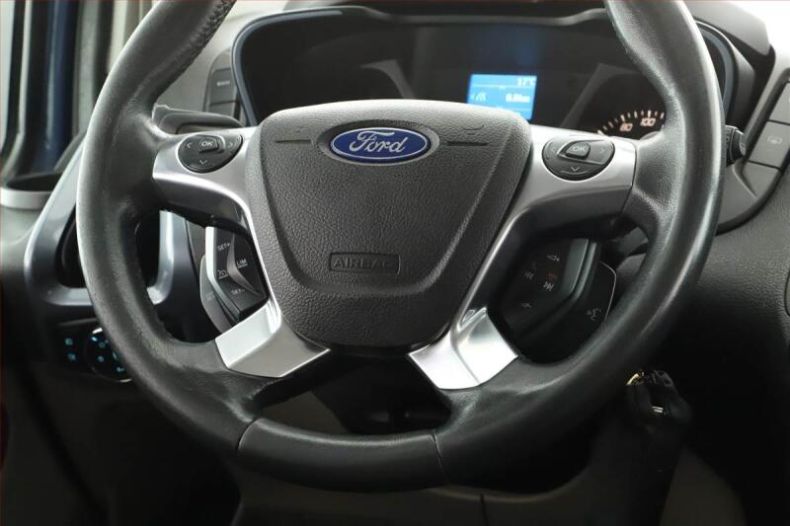 Ford Tourneo - hlavní fotka