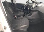 Peugeot 208 - fotka číslo 8