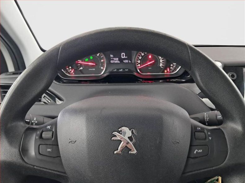 Peugeot 208 - hlavní fotka