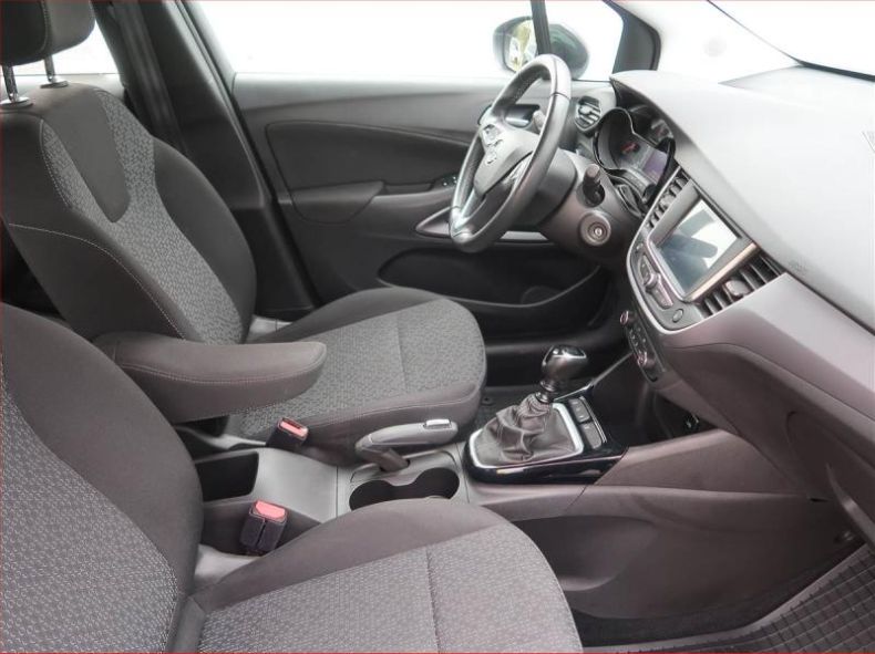 Opel Crossland X - hlavní fotka