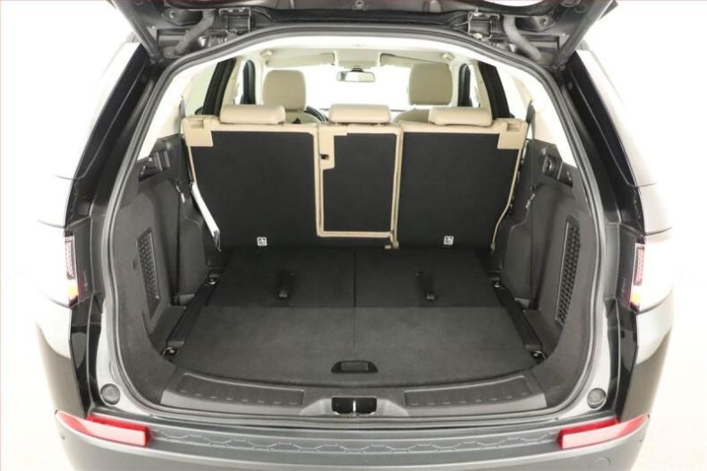 Land Rover Discovery - hlavní fotka