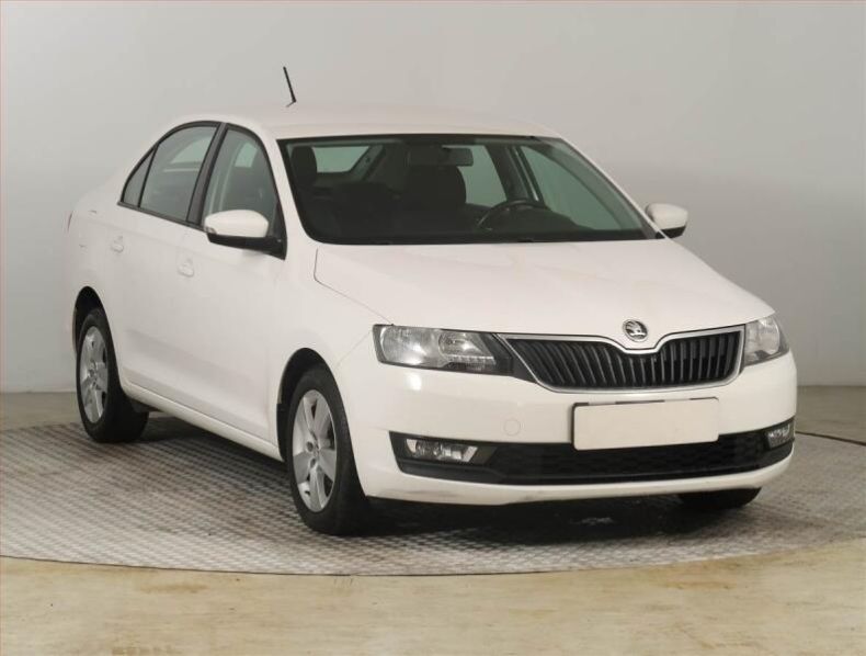 Škoda Rapid - hlavní foto