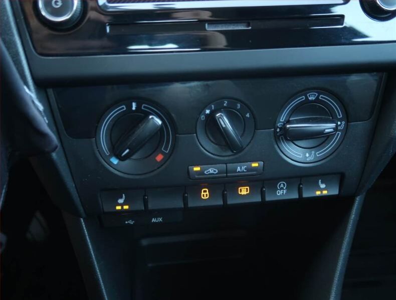 Škoda Rapid - hlavní fotka