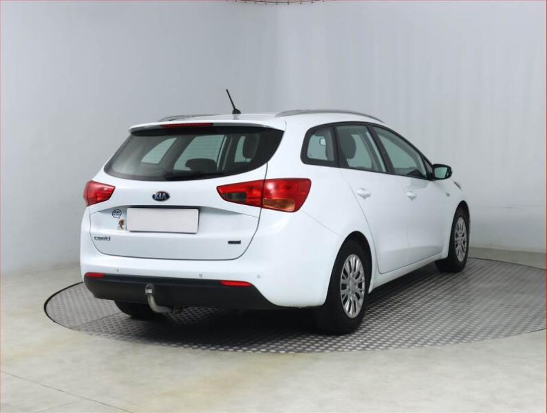 Kia Cee'd - hlavní fotka