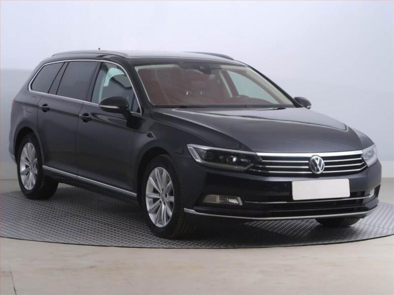 Volkswagen Passat - hlavní fotka inzerátu