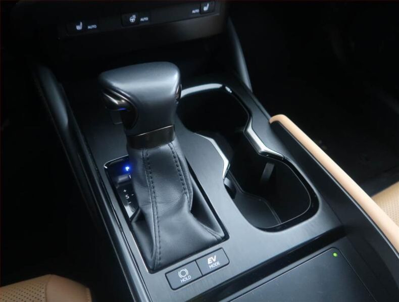 Lexus ES 330 - hlavní fotka
