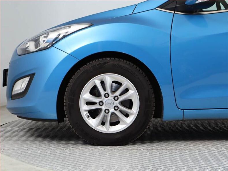 Hyundai i30 - hlavní fotka