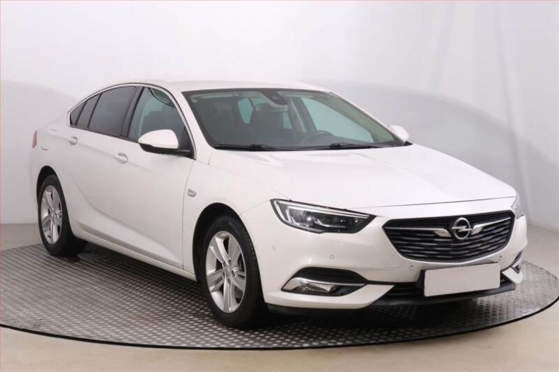 Opel Insignia - hlavní foto