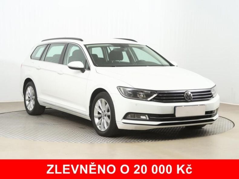 Volkswagen Passat - hlavní foto