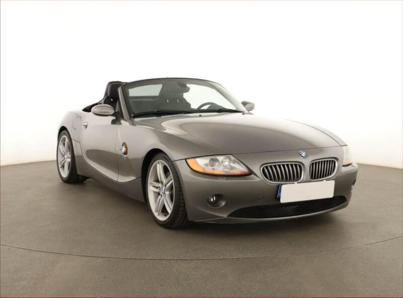 BMW Z4 - hlavní foto