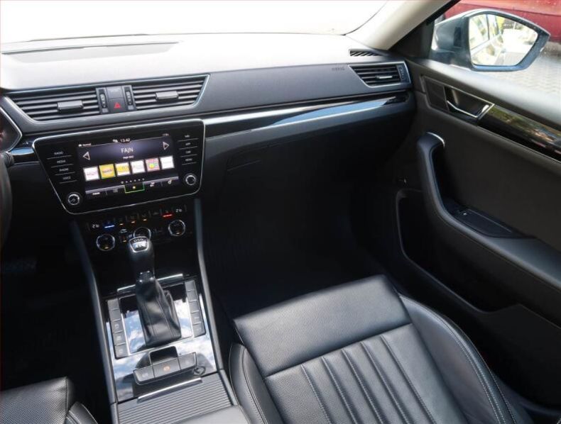 Škoda Superb - hlavní fotka