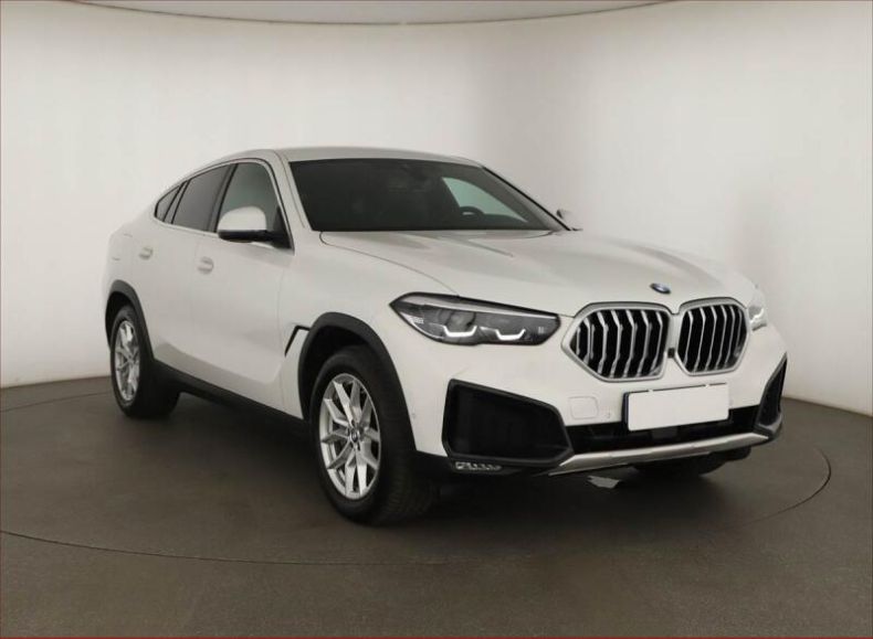 BMW X6 - hlavní foto