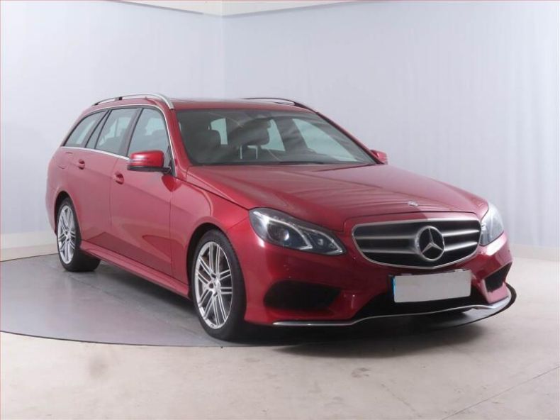 Mercedes Třída E - hlavní foto