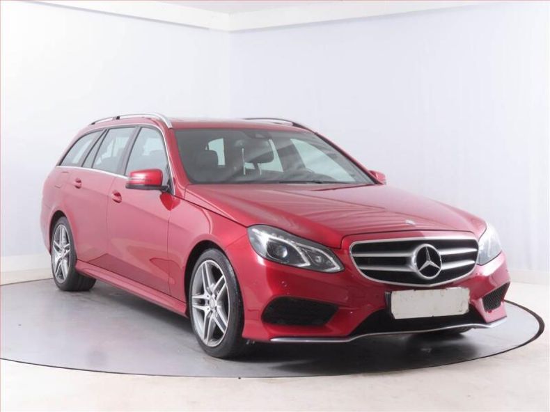 Mercedes Třída E - hlavní foto
