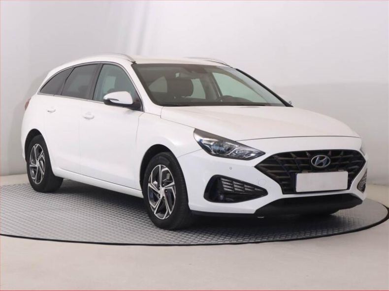 Hyundai i30 - hlavní foto