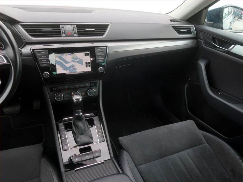 Škoda Superb - hlavní fotka