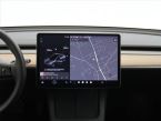 Tesla Model 3 - fotka číslo 10