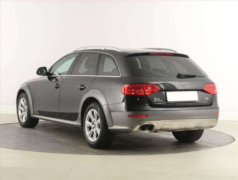 Audi A4 - hlavní fotka