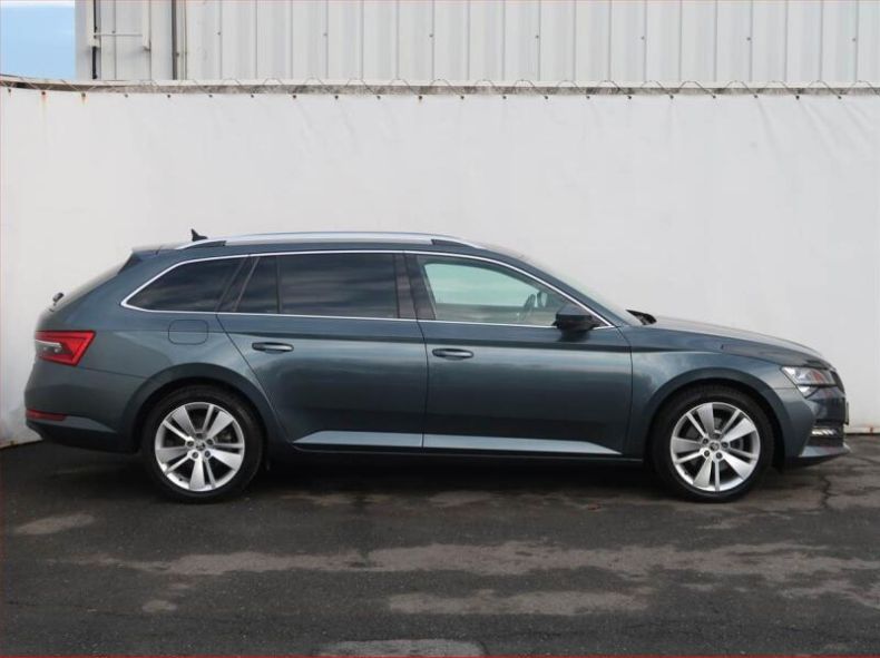 Škoda Superb - hlavní fotka