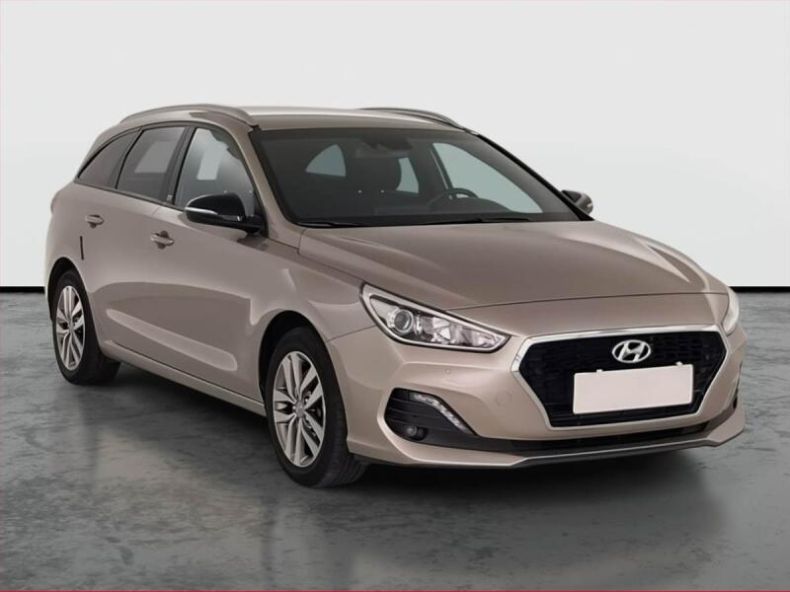 Hyundai i30 - hlavní foto