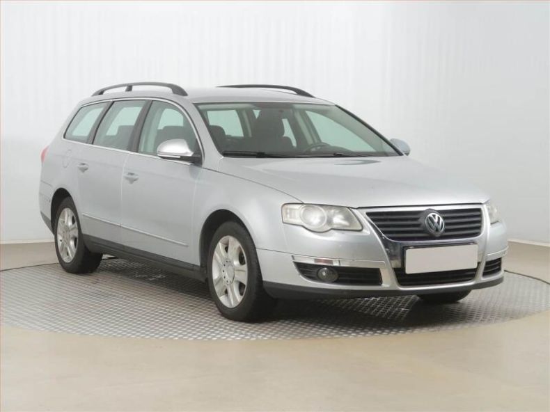 Volkswagen Passat - hlavní foto