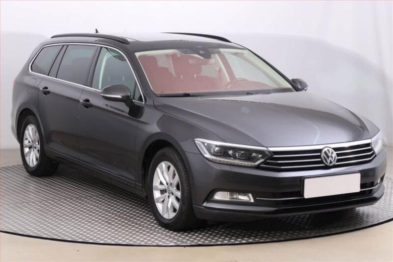 Volkswagen Passat - hlavní fotka inzerátu