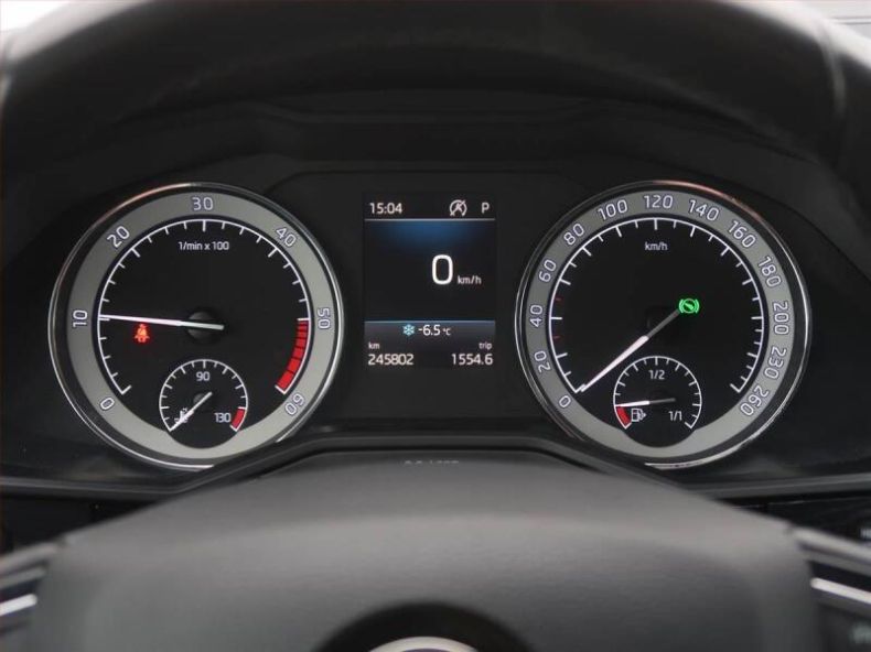 Škoda Superb - hlavní fotka