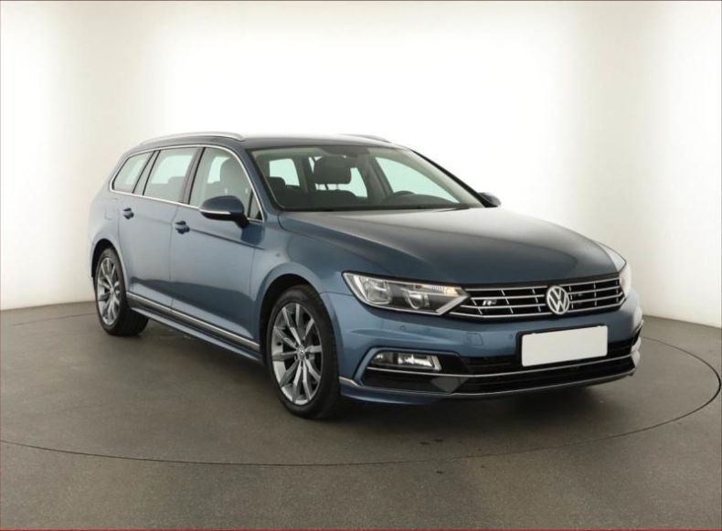Volkswagen Passat - hlavní foto