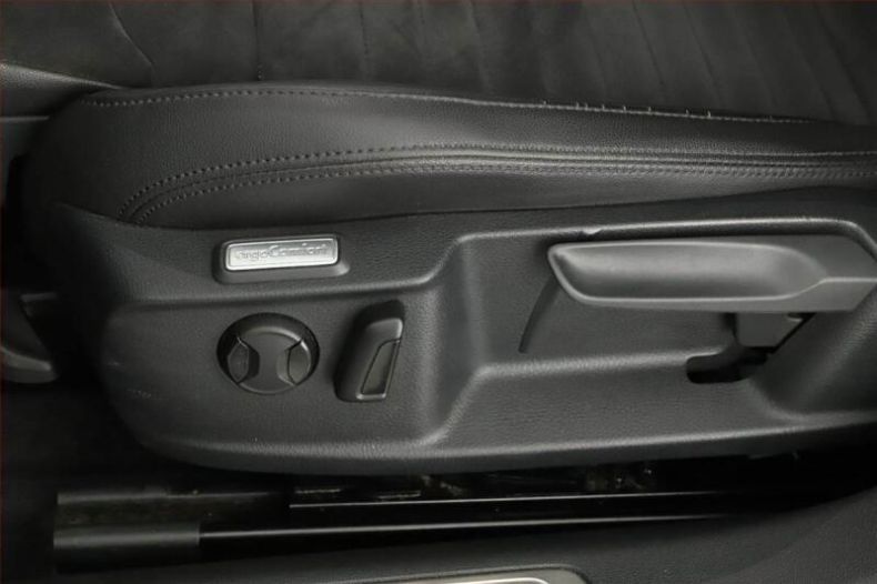 Volkswagen Passat - hlavní fotka