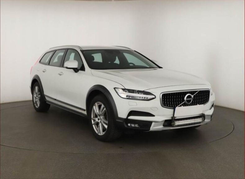 Volvo V90 - hlavní fotka inzerátu