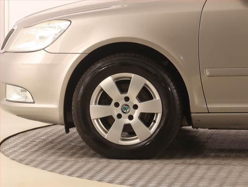 Škoda Octavia - hlavní fotka