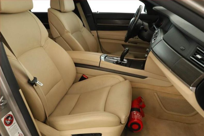 BMW Řada 7 - hlavní fotka