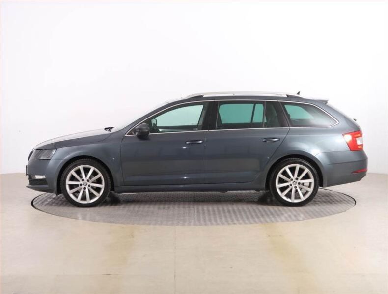 Škoda Octavia - hlavní fotka