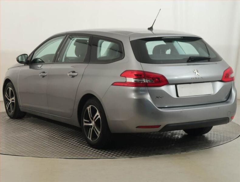 Peugeot 308 - hlavní fotka