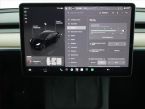 Tesla Model Y - fotka číslo 10