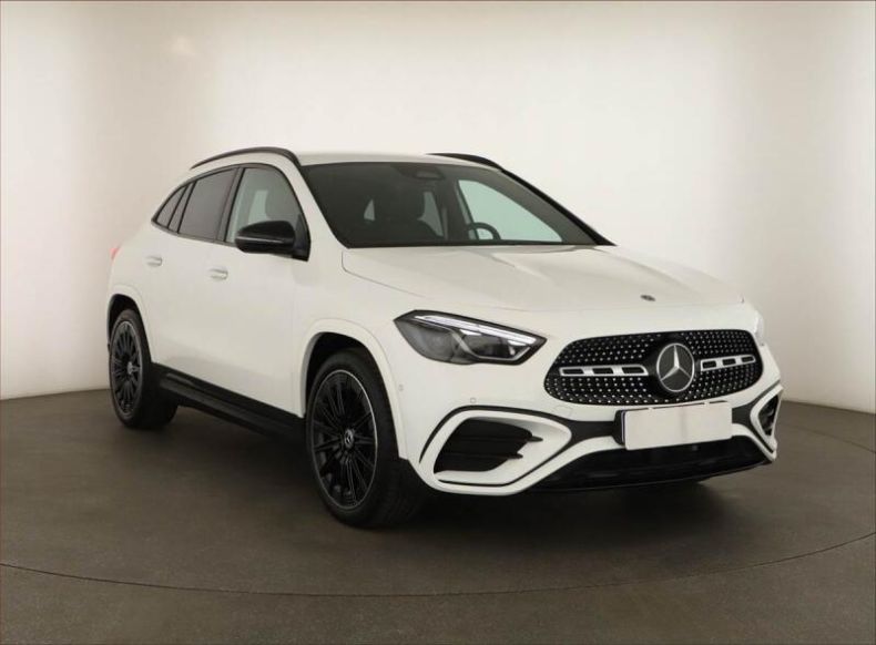 Mercedes Třída GLA - hlavní foto