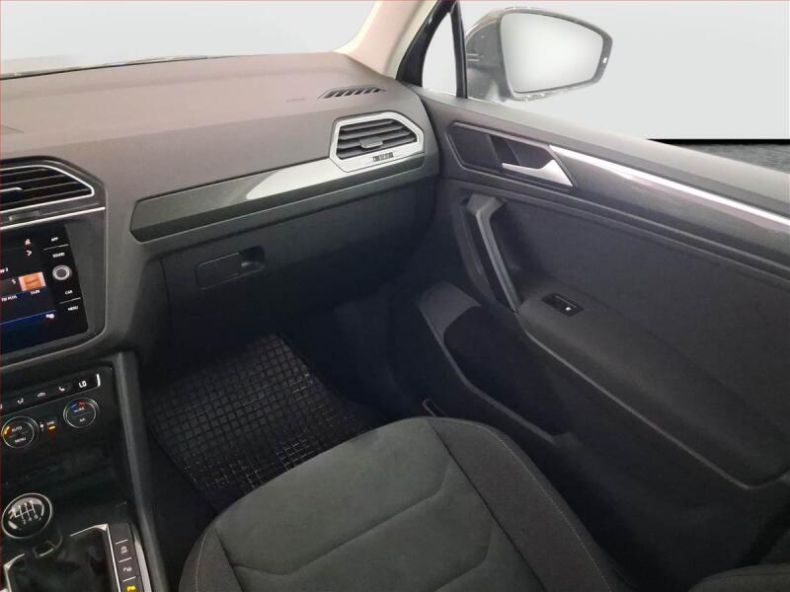 Volkswagen Tiguan - hlavní fotka