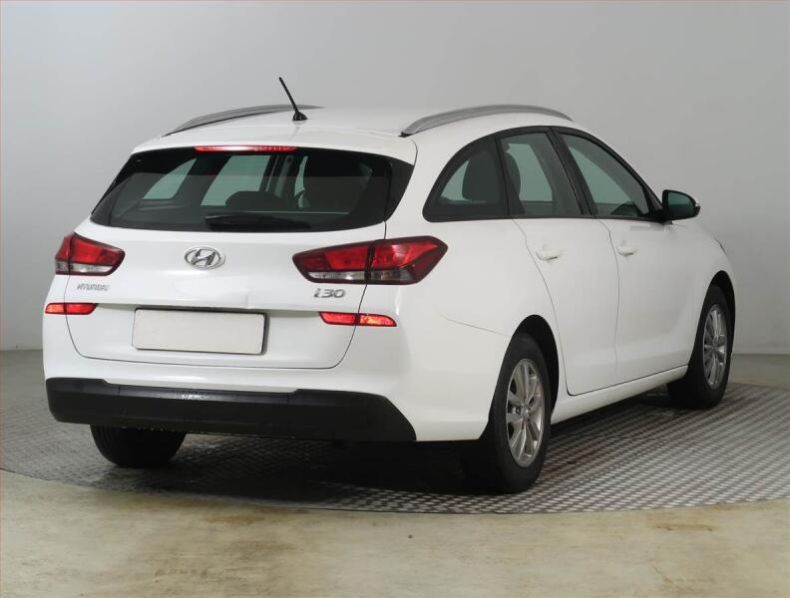 Hyundai i30 - hlavní fotka