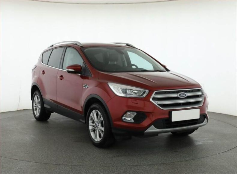 Ford Kuga - hlavní foto