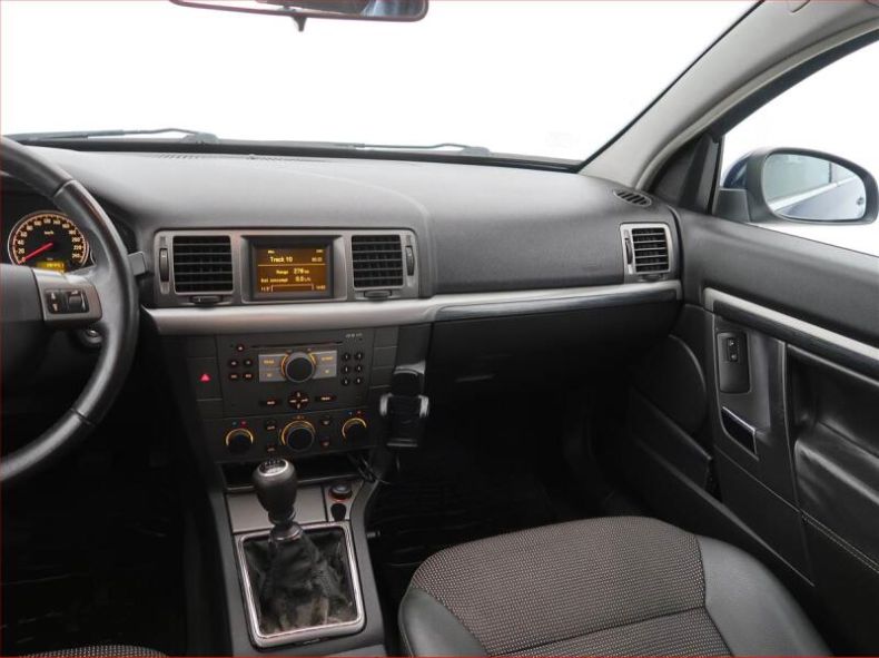 Opel Vectra - hlavní fotka