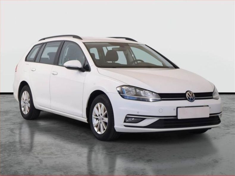 Volkswagen Golf - hlavní foto