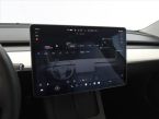 Tesla Model 3 - fotka číslo 15