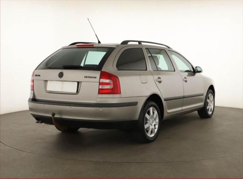 Škoda Octavia - hlavní fotka