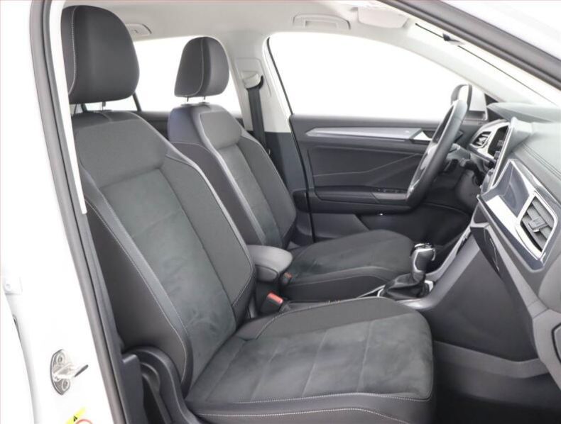 Volkswagen T-Roc - hlavní fotka